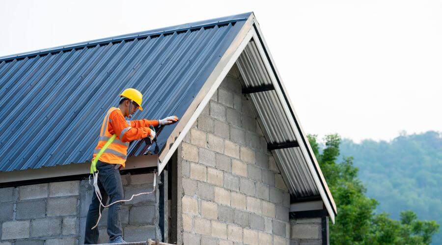 Expert Emergency Roof Repairs services in Waldoboro, ME